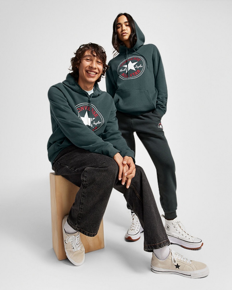 Converse Converse Go-To All Star Patch Standard-Fit Fleece Pullover Hoodie Vert  | PNU-0428837