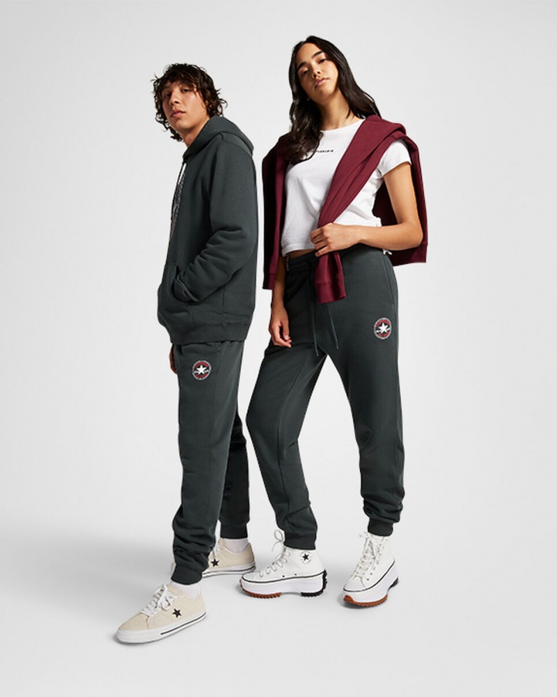 Converse Converse Go-To All Star Patch Standard-Fit Fleece Sweatpants Vert  | FCK-3207735